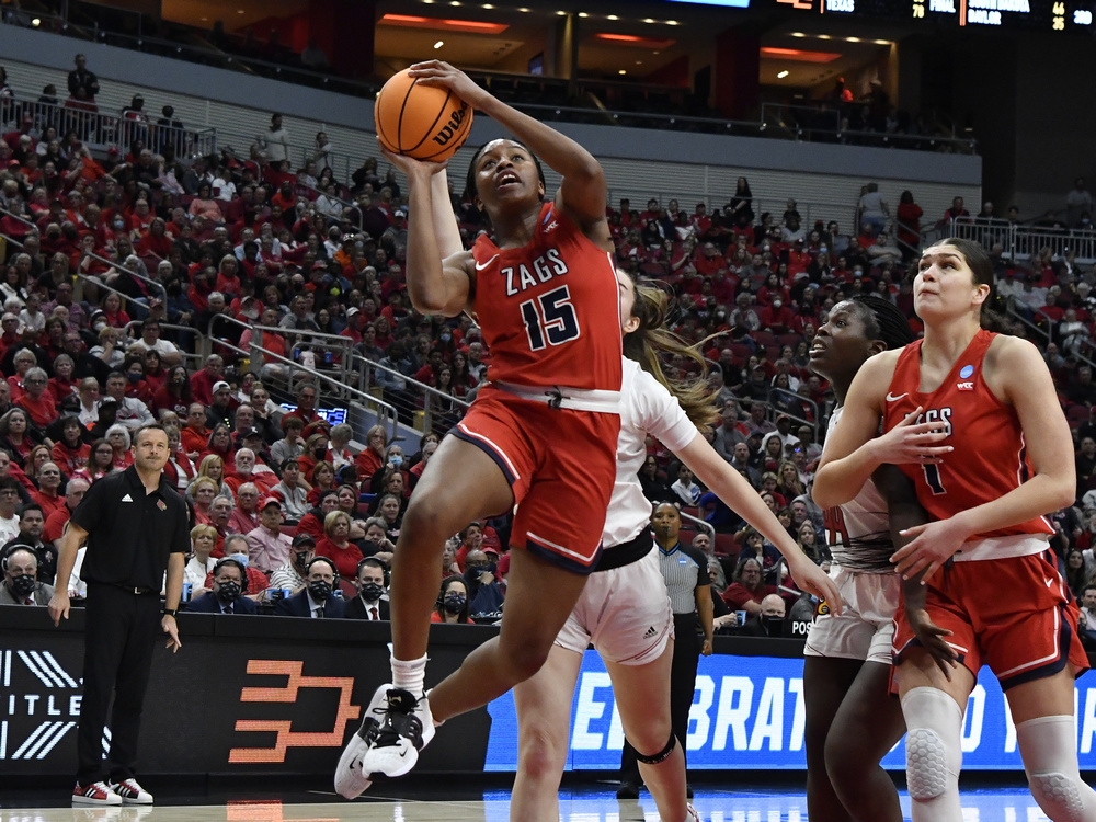 Calgary’s Ejim, GLOBLJAM Basketball Showcase Team Canada’s Kyei