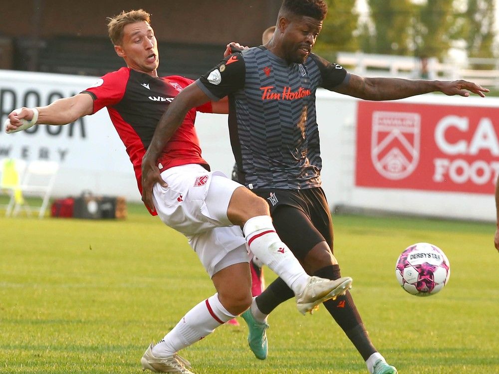 Cavalry Fc S Klomp Carducci Play Every Minute Of Cpl Regular Season