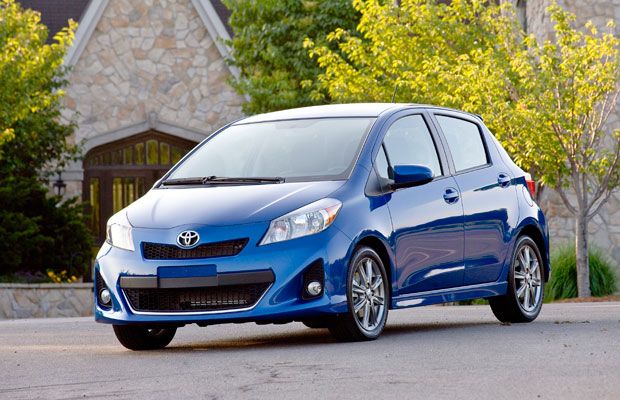 Hatchback 2012 Toyota Yaris Driving