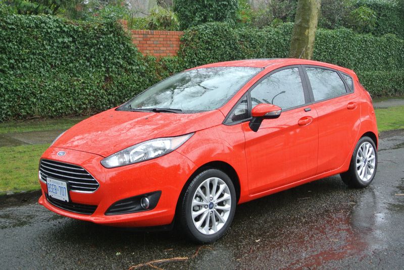 2014 Ford Fiesta SE-02