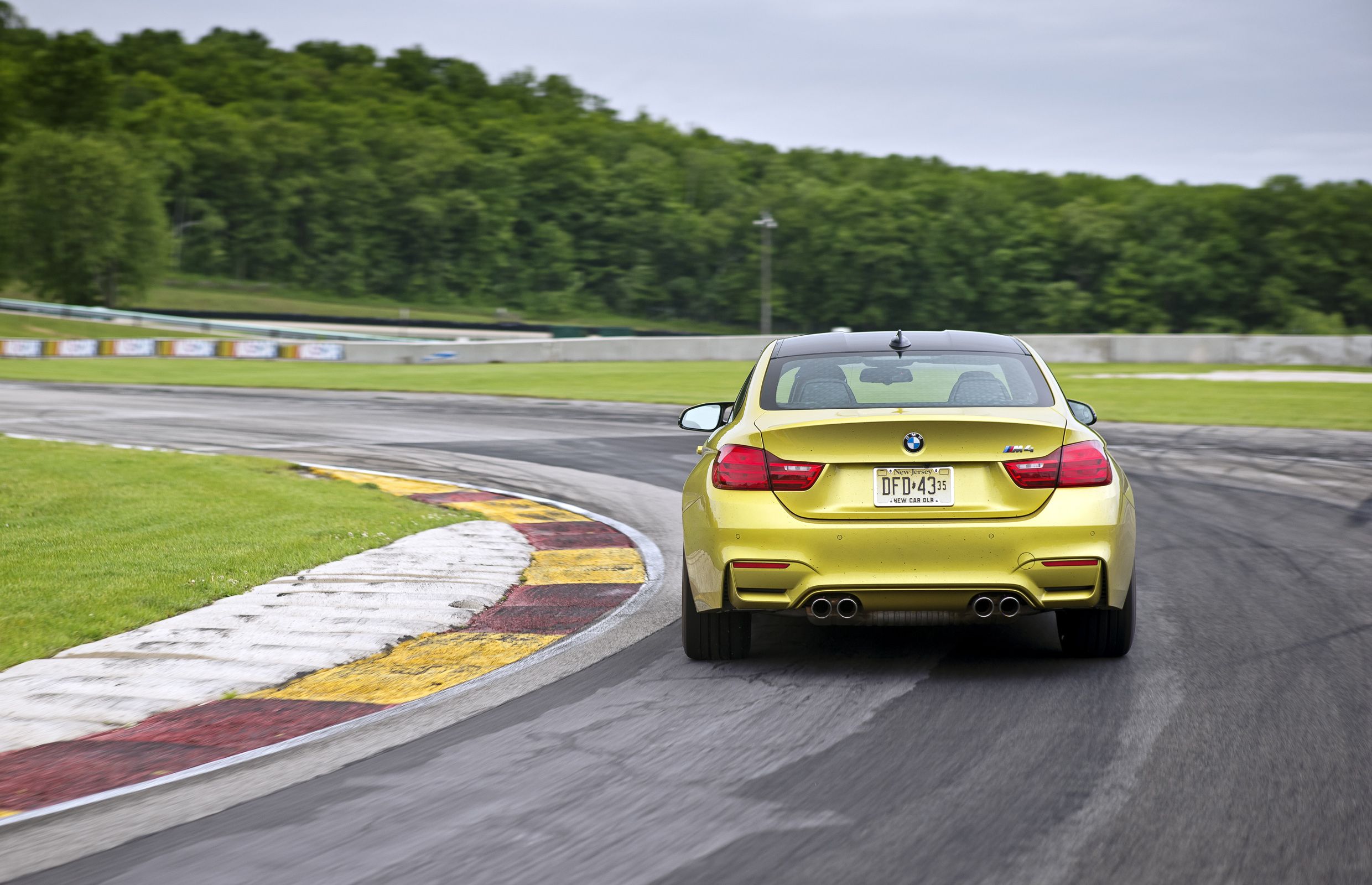 Car Review: 2015 BMW M4 | Driving