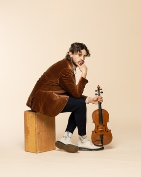 Violinist Ryan Davis debuting as a soloist with the Saskatoon Symphony Orchestra on September 24, 2022. (Stuart Lowe)