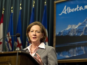 Alberta Premier Alison Redford's aim to win Canadian support for the oilsands  faces challenges.