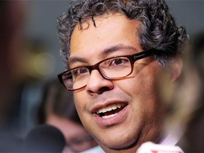 If voting mirrors an online poll, Naheed Nenshi will easily cruise to victory on Oct. 21.