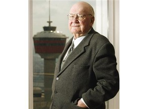 Local Input~ Calgary-04/21/04-Mac Jones, founder of the Bennett Jones in the law firm’s Bankers Hall offices Wednesday. Photo by Ted Rhodes/Calgary Herald. DATE PUBLISHED APRIL 25, 2004 PAGE E2 * Calgary Herald Merlin Archive * ORG XMIT: POS 2014040713493928