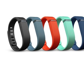 Fitbit Flex give an overview of your activity’s progress.