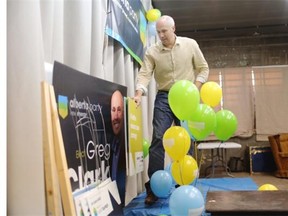 NANTON, AB;  OCTOBER 28, 2014  -- Alberta Party leader Greg Clark cleans up his campaign office in Calgary on October 28, 2014, following his byelection loss. (Leah Hennel/Calgary Herald)   For City story by Trevor Howell