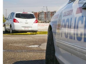 A man’s body was found in a white car in the southeast neighbourhood of Inglewood on Tuesday morning.