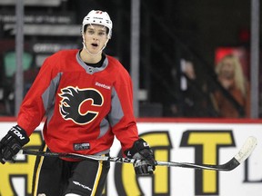 Calgary Flames left winger Mason Raymond is expected to draw back into the lineup on Tuesday against the Toronto Maple Leafs. He hasn't played since October.