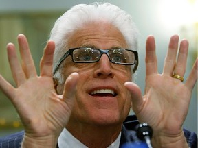 Ted Danson has been cast in the second season of Fargo.