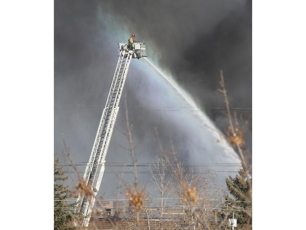 Fire Crews Battle Warehouse Blaze In Southeast Calgary Calgary Herald Fire Crews Battle Warehouse Blaze In Southeast Calgary Calgary Herald