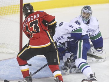Johnny Gaudreau and the Calgary Flames score a second-period goal.