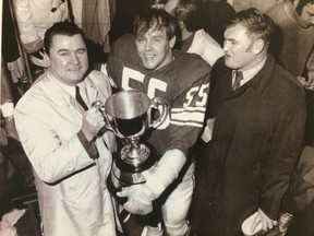 Wayne Harris (centre) with Rogers Lehew (left) and George Hansen (right).