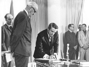 Peter Lougheed is sworn in as premier in 1971. David King, a member of the first cabinet, remembers very clearly some commentators suggesting the post-’71 PC caucus didn’t have the makings of a competent government.