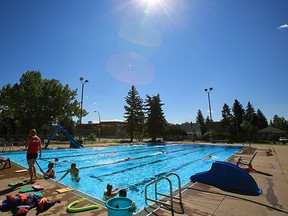 (File photo) Environment Canada issued the heat warning as a warning that higher temperature now baking the city could lead to health problems like heat stroke or exhaustion. Gavin Young/Calgary Herald