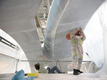 In order to meet its deadline, Reggin Industries had a crew of 10 men working on the piece over the final week of fabrication; Sei had to catch an early morning ride to Vancouver on Saturday, June 6. The work, comprised of one piece of curved stainless steel, will sit on a plinth of black granite and marble.