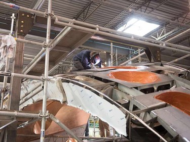 In order to meet its deadline, Reggin Industries had a crew of 10 men working on the piece over the final week of fabrication; Sei had to catch an early morning ride to Vancouver on Saturday, June 6. The work, comprised of one piece of curved stainless steel, will sit on a plinth of black granite and marble.