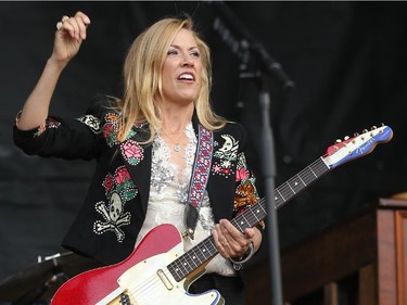 Fans pack Fort Calgary for American singer, songwriter, and guitarist Sheryl Crow at the 2015 Oxford Stomp held at Fort Calgary Friday night.