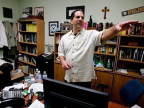 Barry Minkow, pastor and head of the Fraud Discovery Institute, speaks in his office at the Community Bible Church in San Diego, California, U.S., on Friday, Feb., 27, 2009. The Fraud Discovery Institute, a San Diego-based licensed private investigator, was co-founded by Minkow, who served more than seven years in federal prison for fraud.