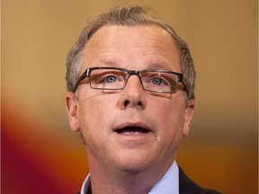 Saskatchewan Premier Brad Wall has announced that he will be making an apology for his province's role in the Sixties Scoop.