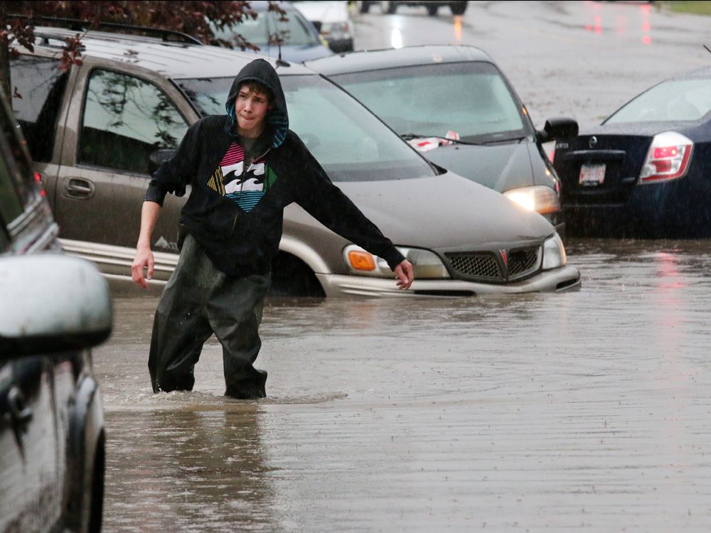 Hail, rain and heavy winds blow through Calgary on Aug. 4 Calgary Herald