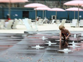 child-splash-park