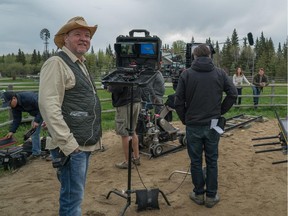 Director Bruce McDonald n the set of Heartland