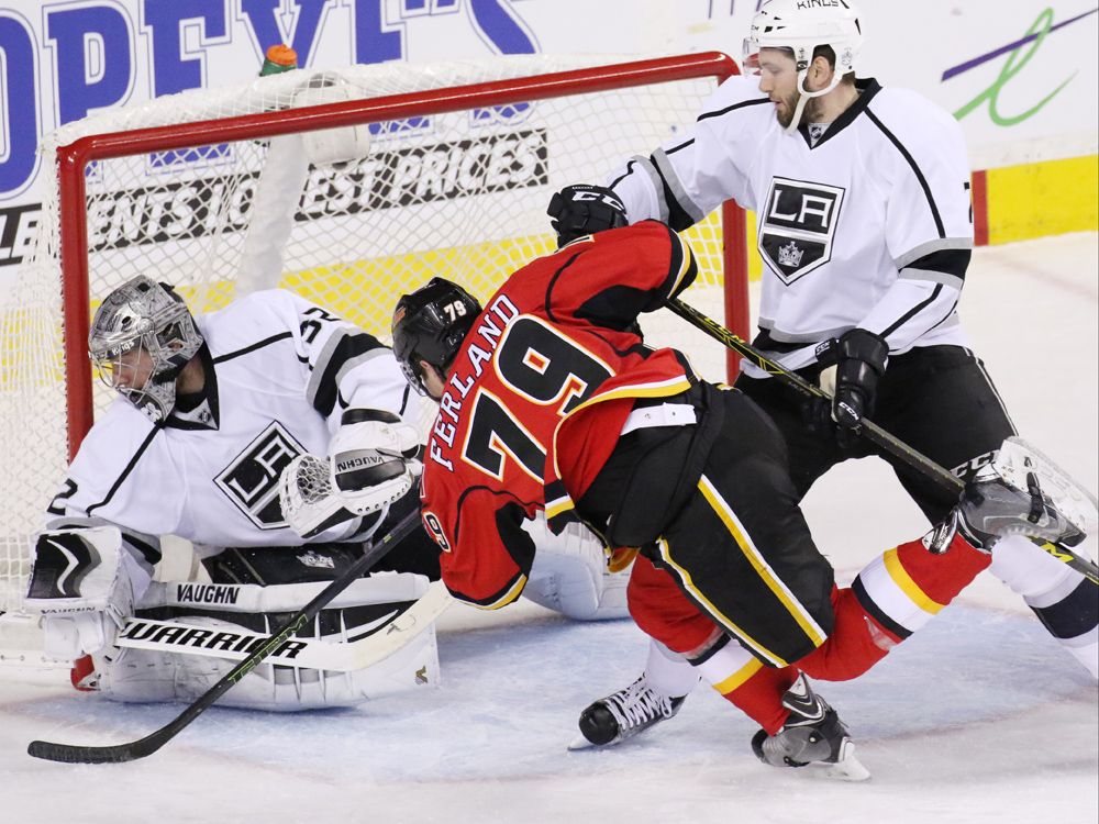 Kings defenseman Alec Martinez day-to-day with concussion