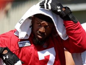 Calgary Stampeders defensive lineman Junior Turner has re-signed with the team.