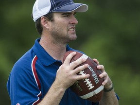 Ryan Dinwiddie, coming over after a stint coaching with the Montreal Alouettes, will look after the quarterbacks on the Calgary Stampeders' 2016 coaching staff.