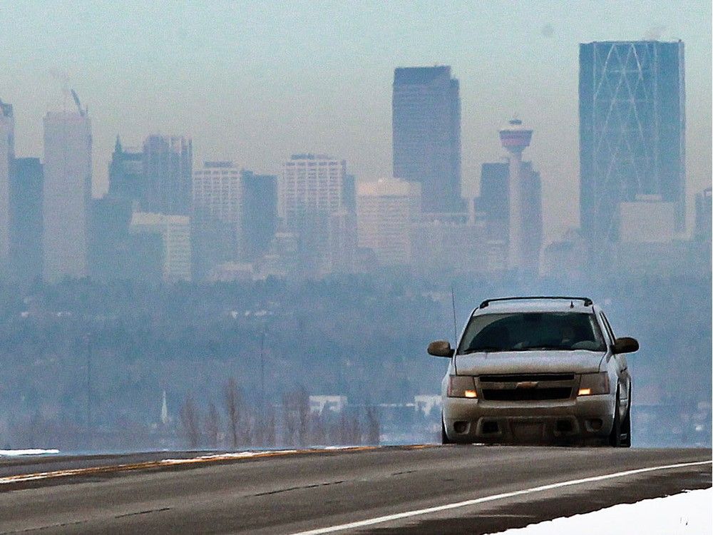 Merry, cough, Christmas Agency warns of poor air quality in Calgary