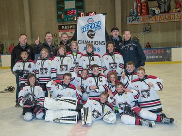 The champion Atom 8 Trails West Wolves.