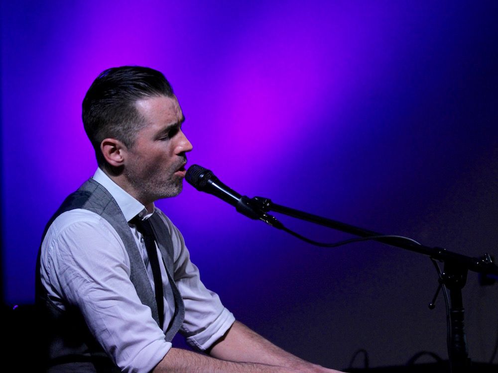 canadian-singer-songwriters-bring-old-and-new-sounds-to-full-house