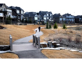 Residents enjoy the open spaces and natural beauty of Artesia at Heritage Pointe.
