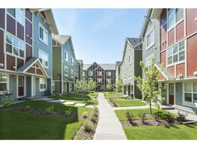 Jayman Modus's Ebony in Mahogany was named Best Multi-Family Community at CHBA-UDI Calgary Region Association's 2015 SAM Awards. Association.