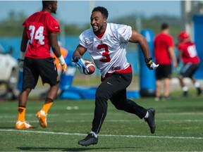 BRADENTON, FL - APRIL 17:  RB Lache Seastrunk, 3, of the Calgary Stampeders practices during mini camp at IMG Academy in Bradenton, Fla., on April 17, 2015 in Bradenton, Florida.