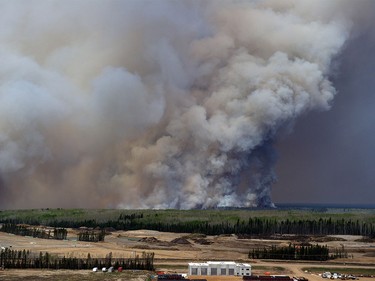 Aerial view of the wildfires in the Fort McMurray area from a CH-146 Griffon on May 4, 2016. The Canadian Armed Forces have deployed air assets to the area to support the Province of Alberta's emergency response efforts.