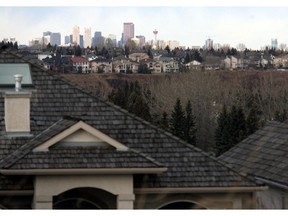 Benchmark price on single-family homes in Calgary dips.