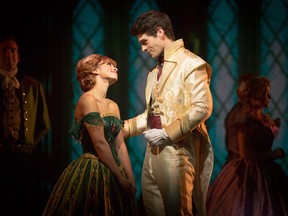 Prince Hans meets Anna in Frozen, live at the Hyperion.