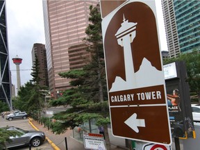 An estimated 80 to 100 new signs are expected to be installed in downtown Calgary to make navigating easier for tourists in vehicles.
