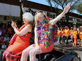 Alberta Premier Rachel Notley (right) and Member of Parliament for Edmonton-Strathcona Linda Duncan (left) participated in the Edmonton Pride Parade on June 6, 2015. (PHOTO BY LARRY WONG/EDMONTON JOURNAL)