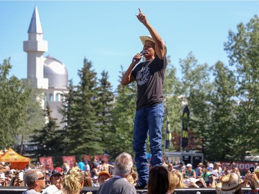 Neal McCoy has a lot of fun performing for the crowd at day 2 of Country Thunder at Prairie Winds Park in Calgary, Ab., on Saturday August 20, 2016. Mike Drew/Postmedia