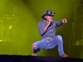 Tim McGraw  will headline Saturday's mainstage at Country Thunder.