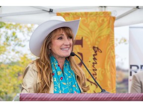 Jane Seymour during a white hat ceremony in the community of Legacy.