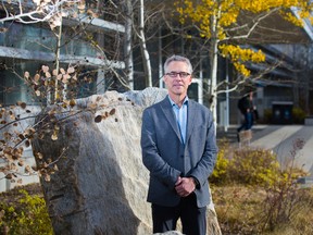 David Eaton, a professor of geophysics at the University of Calgary, and former postdoctoral scholar Xuewei Bao have released a new study that reveals how hydraulic fracturing induces tremors.