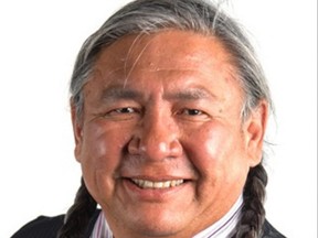 board-of-directors-lee-crowchild