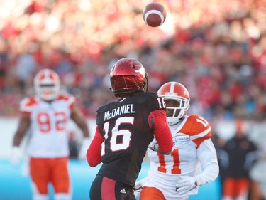 Calgary Stampeders Marquay McDaniel with a catch against the BC Lions during 2016 CFL's West Division Final in Calgary, Alta., on Sunday, November 20, 2016. AL CHAREST/POSTMEDIA