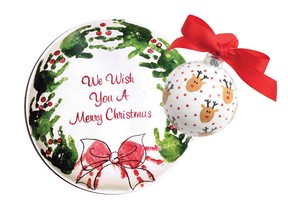 handprint-wreath-on-plate