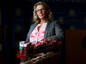 Constable Lara Sampson talks about the rise in food theft in Calgary on Thursday, Jan. 12, 2017.