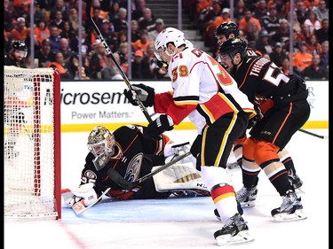 ANAHEIM, CA - APRIL 13:  Alex Chiasson #39 of the Calgary Flames watches a goal from Sam Bennett #93 to take a 2-1 lead with Josh Gibson #1 of the Anaheim Ducks during the second period in Game One of the Western Conference First Round during the 2017 NHL Stanley Cup Playoffs at Honda Center on April 13, 2017 in Anaheim, California.  (Photo by Harry How/Getty Images)